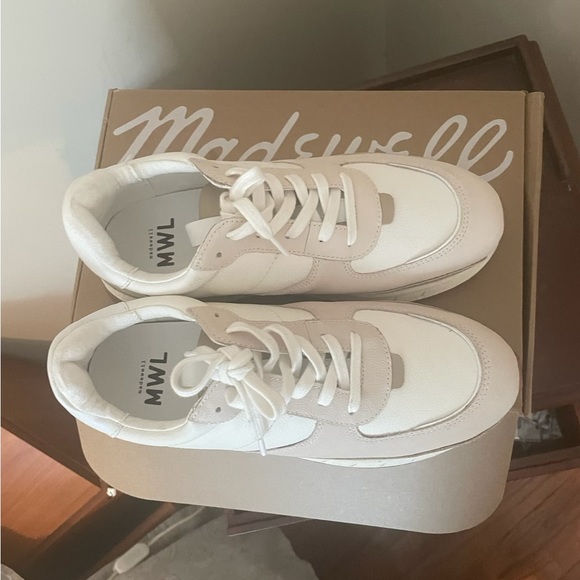 Madewell Athletic shoes - women’s size 8.5 US - Picture 5 of 10